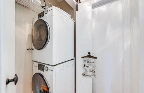 Walk to Harbor! Historic Mamaroneck Guest House - Foto 19