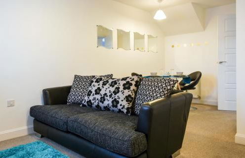 1 Bedroom Apartment Leamington Spa Hosted By Golden Key - Photo 3