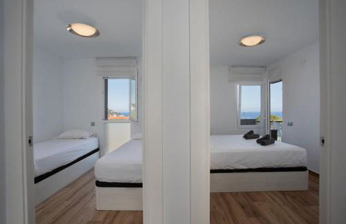 Apartament gran amb vistes al mar, piscina i pàrquing - Foto 13