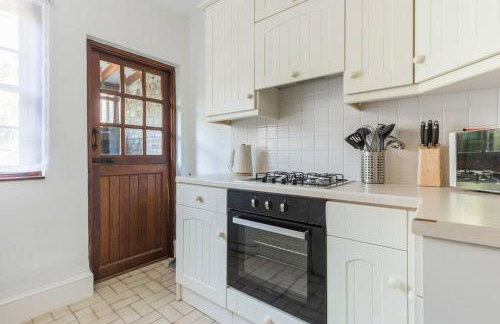 Sarahs Cottage - Photo 4