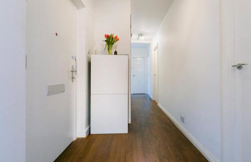 2BR w Balcony Swiss Cottage Near Central London - Foto 57