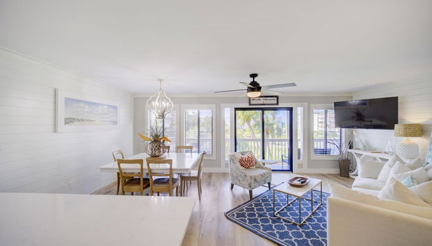 Triton Balcony w Pool View Chic Design - Foto 5, Habitación