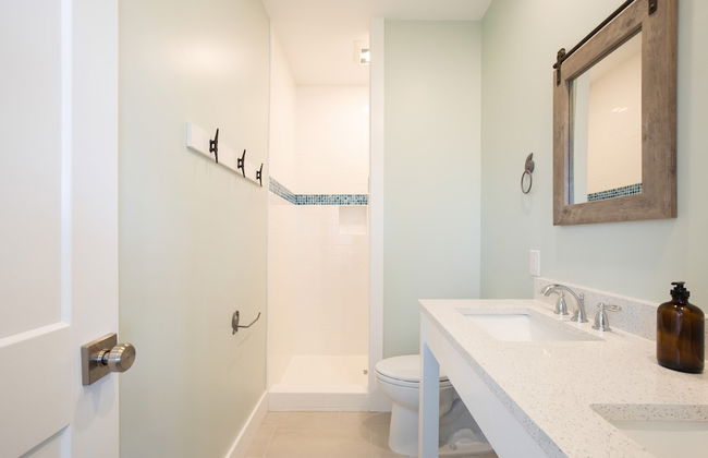 Ocean's Eye by Avantstay Beach Front Home w/ Roof Top, Pool & Putting Green! - Foto 24