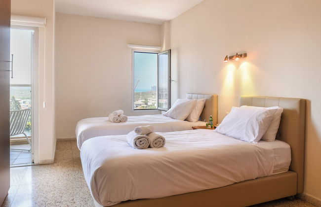 3BR SeaView Apt by the Beach by SeaNRent - Foto 8