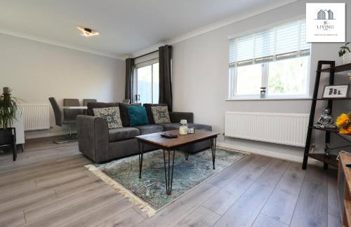 Spacious 3 Bed Home In The Heart Of Bridgend - By EKLIVING LUXE Short Lets & Serviced Accommodation - Foto 24