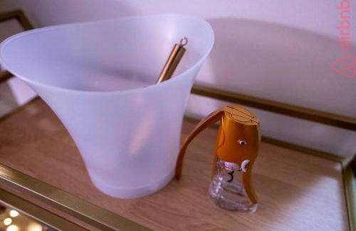 Luxurious 2 Bedroom Downtown City Views! - Foto 30