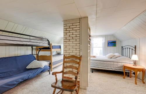 Dock and Views Lakefront Family Home in Conover! - Foto 28