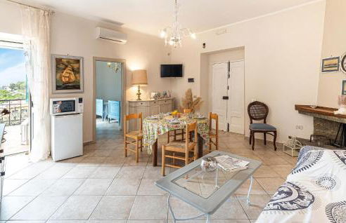 2 Bedroom Beautiful Apartment In Laureana Cilento - Photo 22