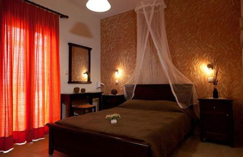 Elia Meronas - Photo 4