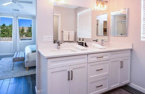 #Marbella Lane - Desert Dream Pool Spa & Games - Photo 18