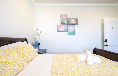 17-19ppl BTW Dsny Hllywd GarageParking Yard Grill - Foto 23