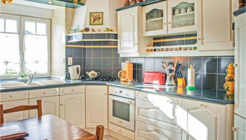 4 Bedroom Lovely Home In Langueux - Foto 3