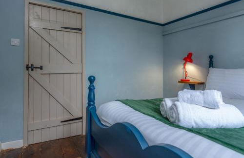 Stay in the Original Home of the Gingerbread Man! - Pass the Keys - Foto 17