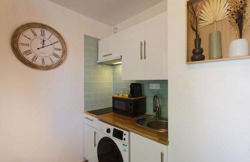 L'écrin, Studio Cosy, MBS, Wifi, Parking, Clim - Foto 16