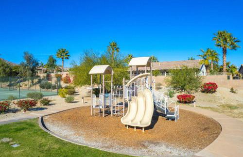 Near Downtown Palm Springs Home with Mountain Views - Foto 41