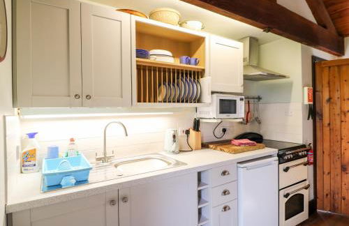 Manifold Cottage - Photo 10