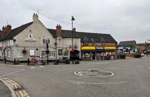 Dovetails, short drive from Alton Towers and Uttoxeter racecourse Games room with Wii and football table - Foto 56