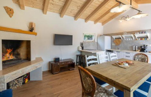 Beautiful Home In Kunj With Wifi - Photo 36