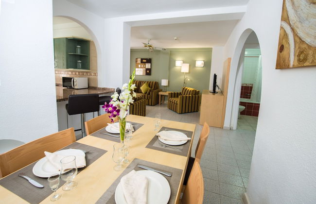 Ona el Marqués Resort - Photo 5