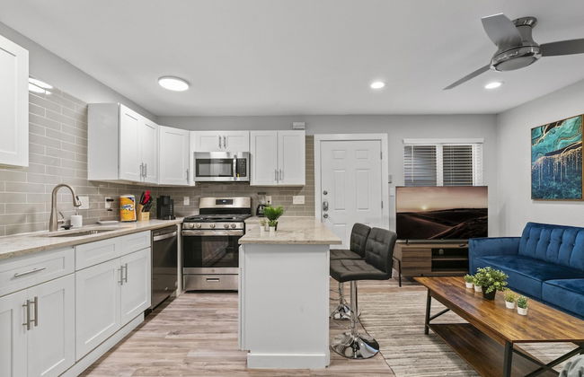 Stylish Studio Downtown Evonify - Foto 10