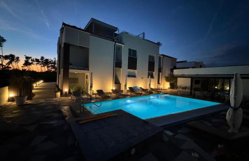 Apartments Laura 1 - Photo 1