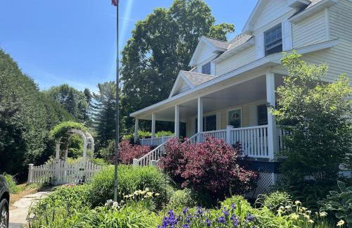 Carraig Mor Cottage - Beautiful House, Amazing Garden, Downtown Baileys Harbor - Foto 27