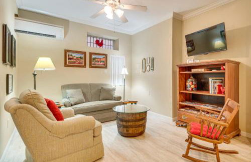 Walk to Main Street Saluda Escape with Garden Patio - Foto 3