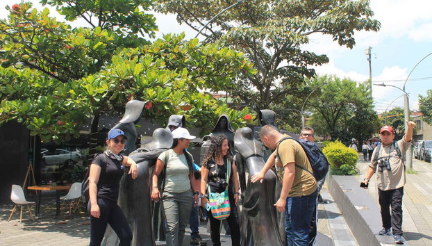 Tour privado por Envigado - Foto 5, Una de las paradas del tour privado