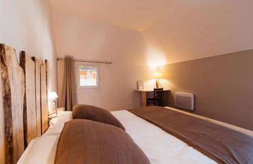 Maison Calme 14 personnes, piscine, jardin et parking - Photo 9