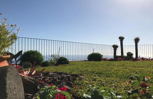 Endless Blue House - Photo 26