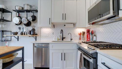 Sojourn Worldly 1 BR 2 BA 2 Blocks to Shaw Metro - Foto 2