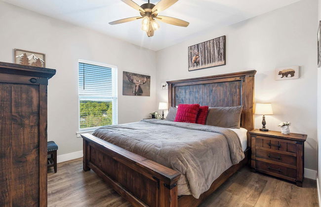 A Birds Eye Bridge View - 5 BDR w/ Private Hot Tub - Foto 8