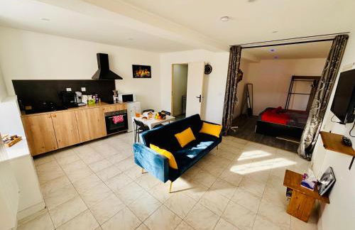 Le Maréchal Chic - Centre ville - Rive de Gier - Foto 8