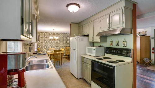 Great Valley Home with On-Site Pond, 7 Mi to Skiing! - Foto 5