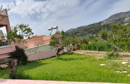 Georgioupoli Studio 2 with a pool and lake views - Foto 21