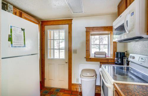 Secluded Stonewall Cabin with Mountain View! - Foto 12