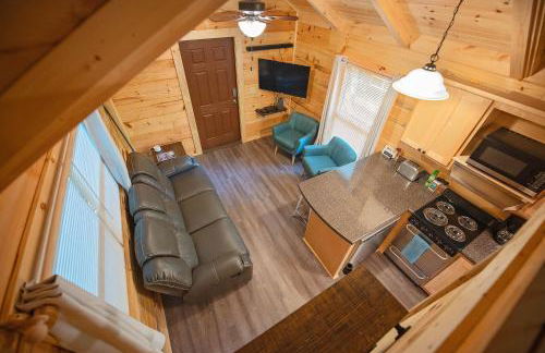 Tiny Cabin Village Private Hot Tub Lynda Cabin - Foto 4