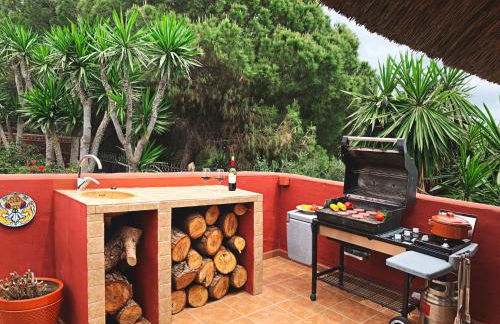 VILLA NABRISA MARBELLA, 5 BEDROOM, PRIVATE POOL, GARDEN, BBQ - Foto 52