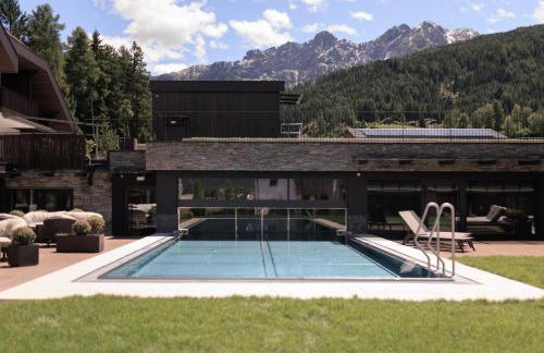 Suitehouse, Premium Apartments, Pools & Spa in Dolomites - by Familiaris - Foto 35