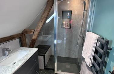 Beautiful 2 bed Oast - 15 acre farm - Tunbridge Wells - Photo 25