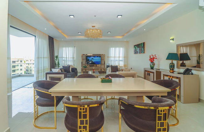 Mira Heights Suite & Conferencing - Photo 32