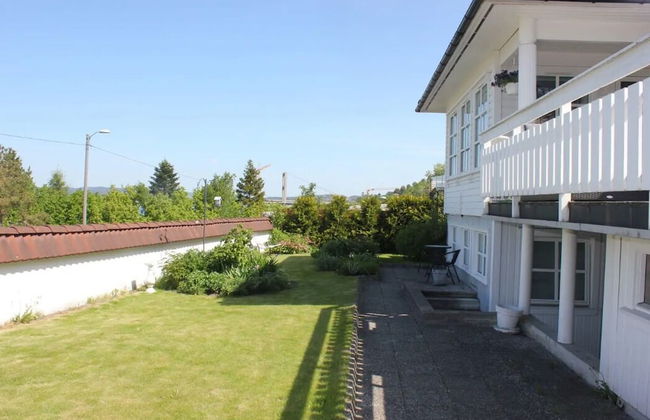 StayPlus Holiday Apartment With Patio - Foto 1