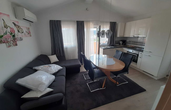 Cozy Apartments With Private Balcony Vinisce - Foto 16