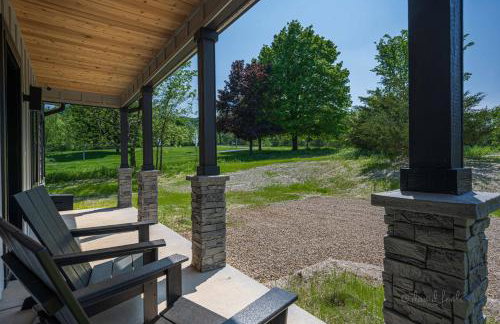 Galena Spring Escape - Hot Tub & Cozy Nights - Foto 42