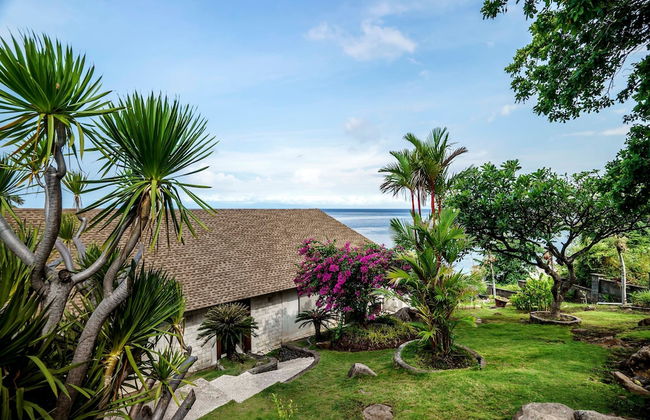 Villa Eden Roc by Alfred in Bali - Luxury Beachfront 3BR Villa With Infinity Pool Amed - Foto 13