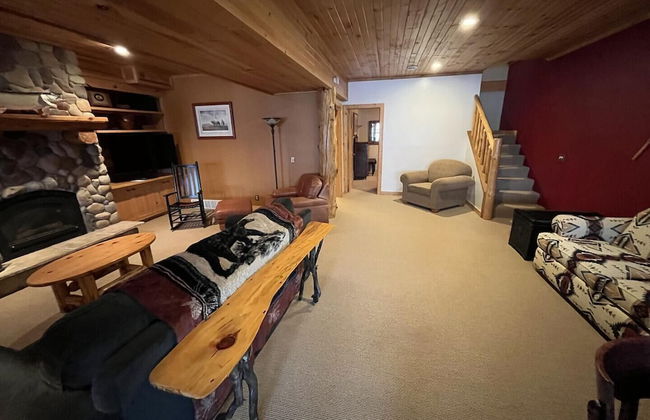 Grand View Log Cabin - Photo 3