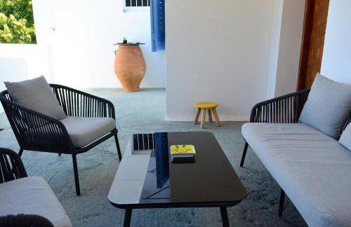 Vori`s blue door country house - Photo 28