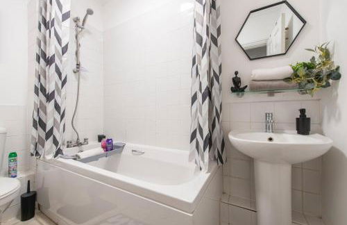 Charming 1 Bedroom Near Gravesend Station - WiFi - Foto 2