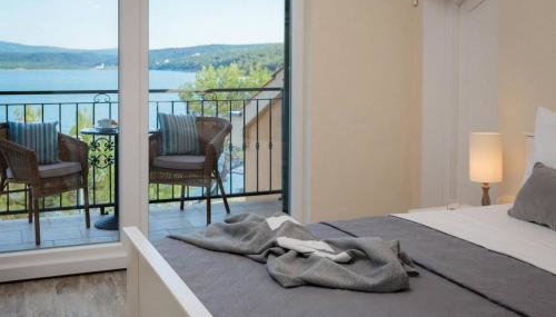 Seafront Villa Noah with heated pool - Foto 4