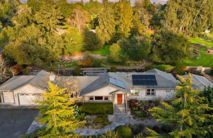 Pool Hot Tub Firepit Game Room Minutes from Sebastopol Russian River Baker Lane Retreat - Foto 31